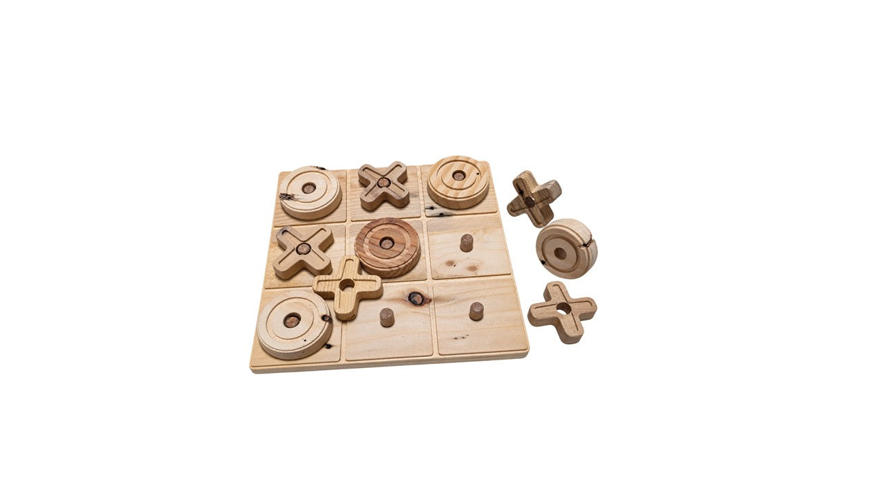 Juego de Tic-Tac-Toe de Madera Hecho a Mano – Madera Reciclada